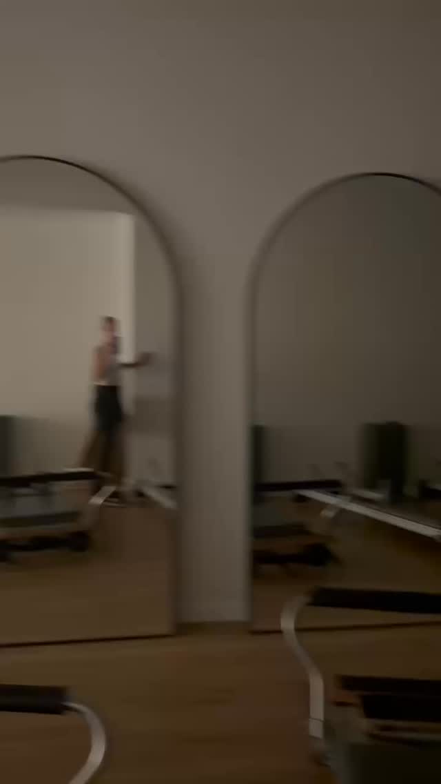 Tuesdays are chaos and calm for @rachsaldern, juggling it all between the studio and family 🩰💪🏼
#dayinthelife #pilatesinstructor #centralcoastmum #centralcoastnsw #centralcoastpilates