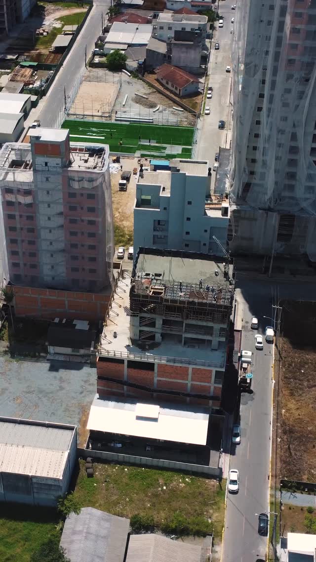 O Andover segue evoluindo e mais um marco importante foi concluído.
Finalizamos a concretagem do 8º pavimento, avançando com ritmo, controle e qualidade em cada etapa da obra. Um processo que exige precisão técnica e reforça a solidez de tudo que está sendo construído.
Mais do que avanço físico, é a materialização de um investimento que ganha forma, pavimento a pavimento.