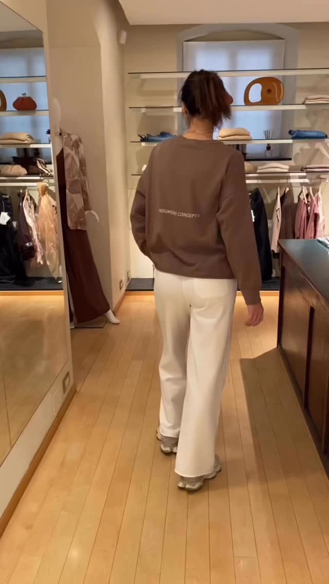 Sweet dreams queste @noumenoconcept !
Stanno benissimo anche con le bellissime @flowermountain_official !
#noumenoconcept #tutedonna #sportwear #casuallook #abbigliamentodonna