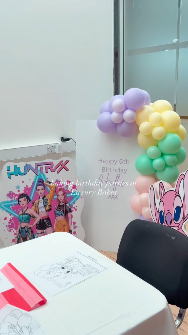 this is your sign to organise a baking party for your little ones birthday! 🧁
my baking parties are perfect for ages 5 and above 🩷
I can either host small groups at my studio or larger groups at Cedar Farm
Pop me a message if you have any questions or want to check a date! 🍰🌸✨