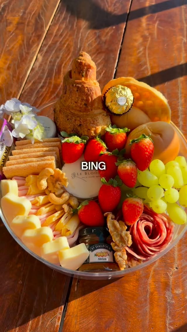 Mais do que presentes… experiências que encantam 🌸✨
Cada box da Le Bloom é pensado nos mínimos detalhes:
sabores selecionados, estética sofisticada e aquele toque especial que transforma qualquer momento em algo inesquecível.
Do café da manhã ao presente surpresa…
tem sempre um Le Bloom perfeito para impressionar 💝
📦 Encomendas para Tatuí e região
✨ Le Bloom
#cestadecafédamanhã
#CestasDePresente
#PresentesElegantes
#CaféDaManhãEspecial