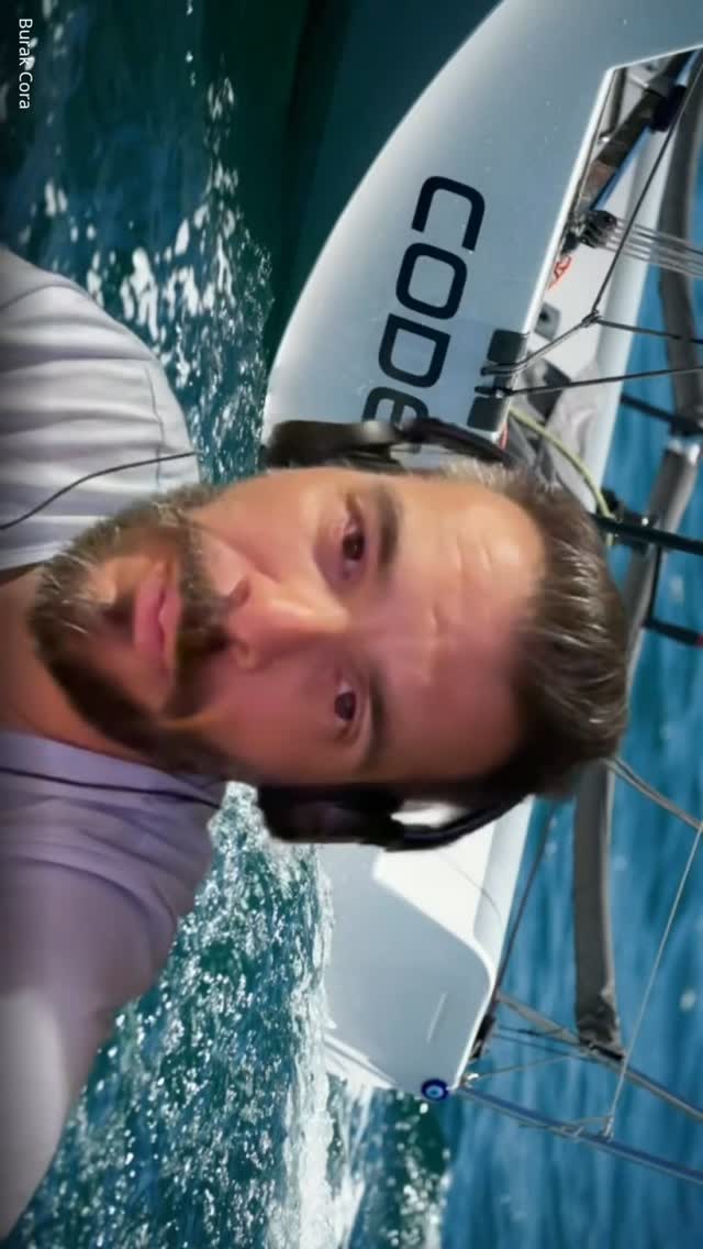 11 Mart 2026 tarihinde yaptığımız offshore sailing toplantısında @oguzayansailing , @dogu_kan_demir , @bagci.den gibi dünyaca ünlü offshore yarışlara katılan isimler değerli bilgilerini paylaştılar.
Webinarın tamamı YouTube kanalımızda.