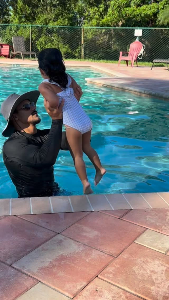 Confidence in the water starts with moments like this 💙 she did it!#kidsswimming #swimforkids #watersafety #swimsafe #drownprevention