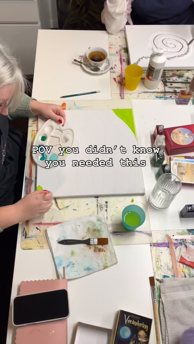 Ge moet helemaal niks kunnen, gewoon doen en zien wat er gebeurt.
Helend & intuïtief schilderen: link in biooooo😘😘
xx