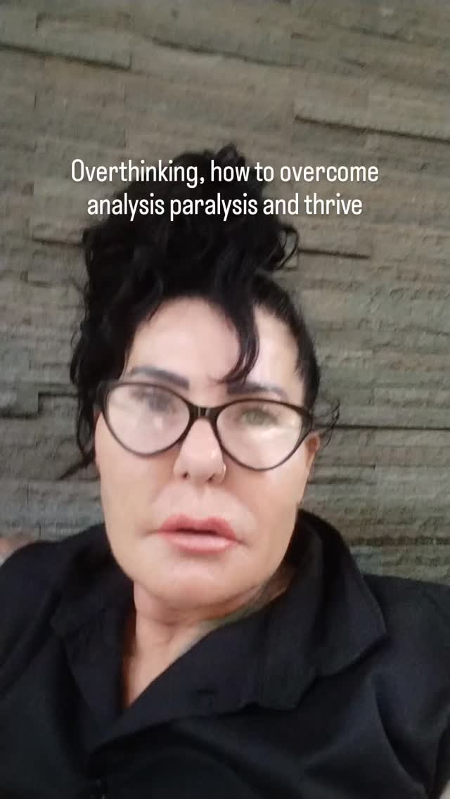 How to overcome analysis paralysis , from surving to thriving
#therapybali #traumatherapybali #mentalhealthbali #psychologistbali #healingbali