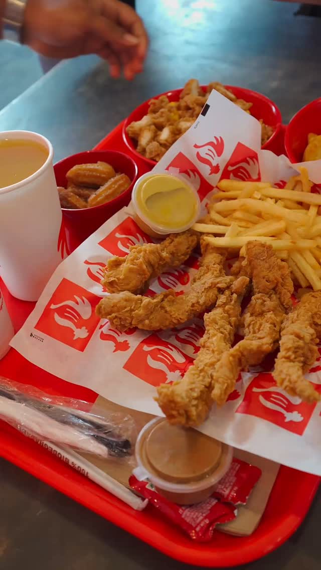 Recuerda que puedes hacer refill de tu soda cuantas veces quieras por solo $1.95.
Dsiponible únicamente en nuestra sucursal de Costa del Este, en la plaza del Super 99. Te esperamos.
#Doxifícate y pide tu soda.