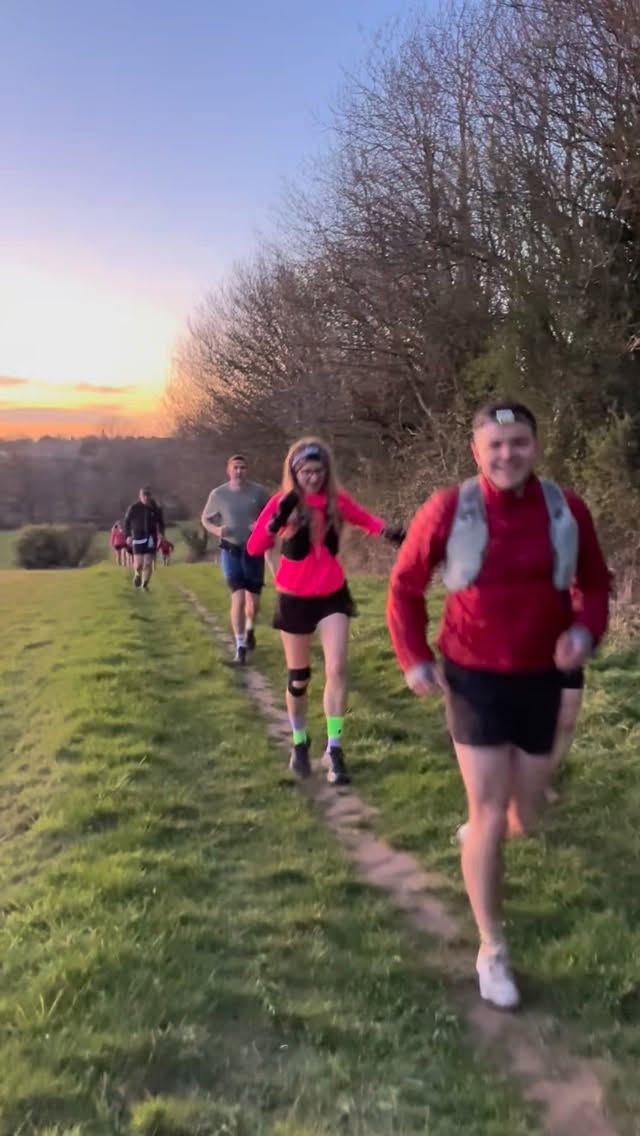 Lighter evenings, less to carry.
More time to focus on yourself, and your new trail besties.
Let’s chase some sunsets together.
#ipswichtrailrunners #springtime #runclub