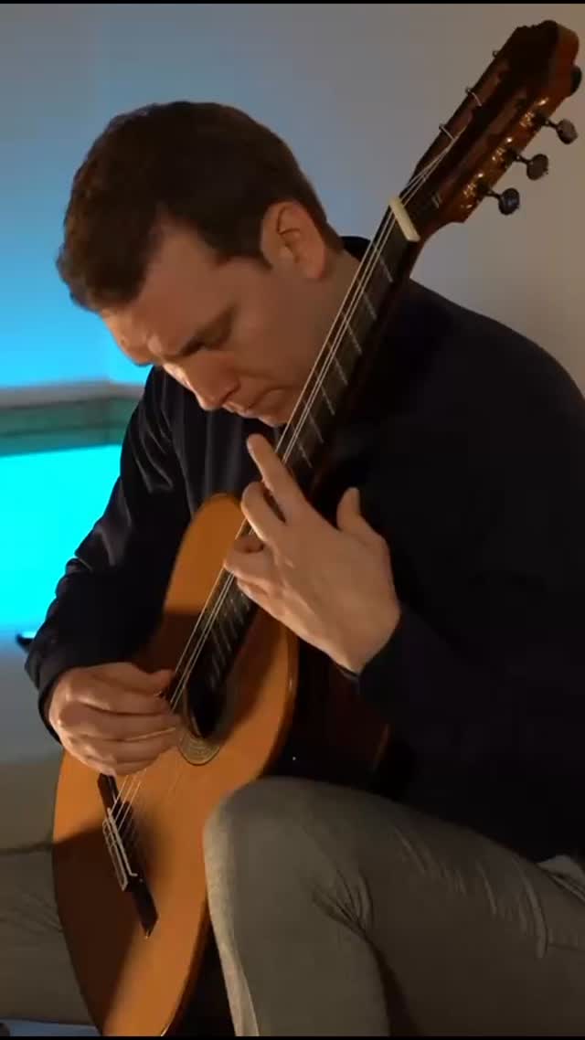 Excerpt from the magnificent concert given by @bogdanmihailescuguitar for Kalia.
Music : Chopin - Prelude op.28 no.15 arr. @bogdanmihailescuguitar