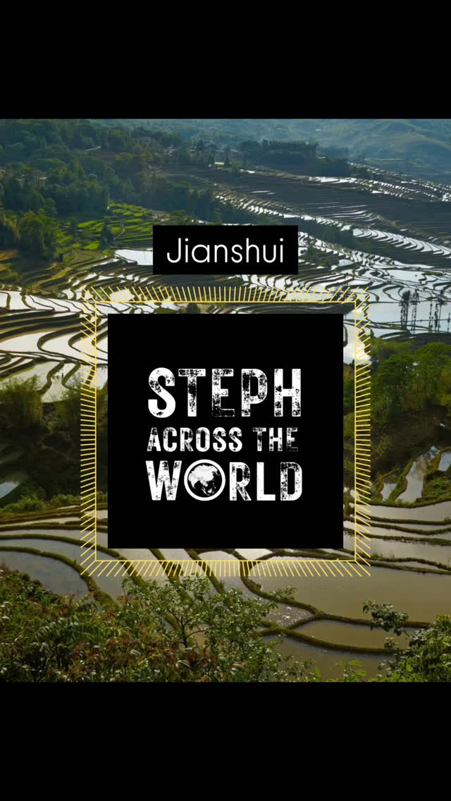 Jianshui. Another wee unexpected gem. A small but bustling Old Town. Ornamental Gardens and a sunrise wander round the Confucius Temple. Delightful.
Later we roam the paddy to visit ancient bridges and hang out for unexpected pizza in a French Colonial railway station.