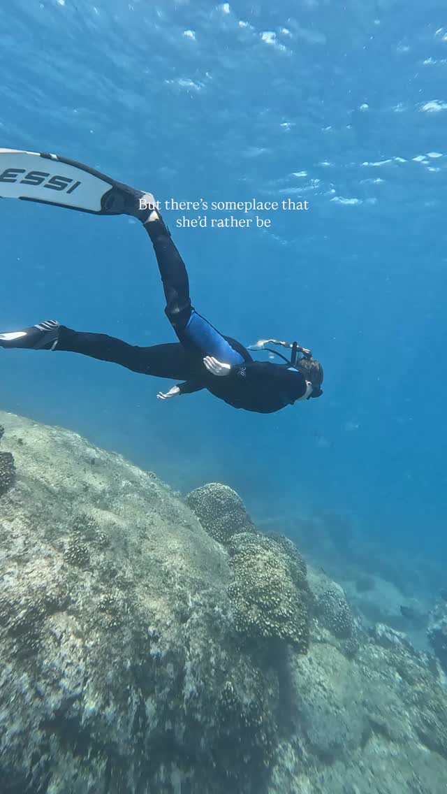 Always happiest underwater 🤿🩵🌊
•
•
•
#freediving #girlswhofreedive #girlswhoscuba #oceanlover #oceansoul