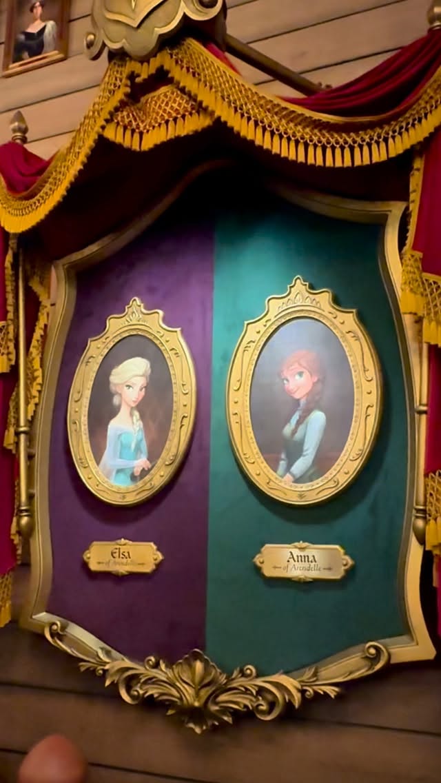 Plus que quelques jours avant que le Parc Walt Disney Studios ne se métamorphose en Disney Adventure World avec l’ouverture d’Adventure Way, une majestueuse nouvelle avenue principale avec ses animations, son attraction inédite inspirée du film d’animation des Walt Disney Studios Raiponce, 14 nouveaux points de restauration ainsi qu’un immense lac, appelé Adventure Bay, et un spectacle nocturne époustouflant.
Point d’orgue de cette métamorphose, l’impressionnant nouveau Monde de La Reine des Neiges ❄️, offrira une immersion totale au cœur des films iconiques. Le Royaume d’Arendelle, recréé grandeur nature, proposera une nouvelle attraction familiale, un spectacle de jour, une rencontre avec les Reines Anna et Elsa, et même Olaf, développé grâce à des technologies robotiques dernière génération.
Rendez-vous à partir du 29 mars… ❄️
Qui a hâte de le découvrir ? 🩵
#disneyadventureworld #disneyparis #lareinedesneiges #dlpfan