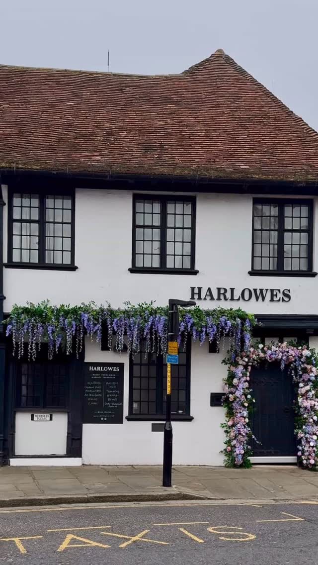 Our current map sponsor @harlowesbeauty have had the Spring glow up they offer their clients and we love it 💜
We have some of the Harlowes maps left in stock and a few businesses lined up to sponsor the next print runs. Our map distribution is in excess of 23000 over 3 years and our current meta reach is 25000 views per month.
Don’t miss out on being a part of the community. Tag us in your posts and we will share them across our accounts.
This town, our Sandwich, is truly built by the independent traders who work tirelessly to support the community.
Shops, makers, food, wellbeing, arts and services — all local, all here.
Tag us to be featured.
📍 #whatthreewords: Catching · Intrigued · Analogy
#IndependentBusiness #SandwichBusinesses #ShopLocalKent #compassmap