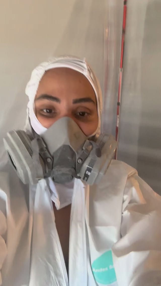 Fresh color. Flawless finish. 🔵✨
Watch this kitchen transform as we spray these cabinets with a beautiful deep blue finish. Professional spray application gives cabinets that smooth, factory-like look you simply can’t achieve with brushes or rollers.
Refinishing your cabinets is one of the most powerful ways to completely update your kitchen without the cost and mess of a full remodel.
At Pineapple Interiors, every project is carefully prepped, primed, and professionally sprayed to create a durable finish built to last.
Thinking about updating your kitchen? A bold color like blue can completely redefine the space.
📍Serving Broward County
📩 Message us to schedule your cabinet transformation.
#cabinetrefinishing #kitchencabinetpainting #kitchentransformation #bluekitchencabinets #kitchenupgrade