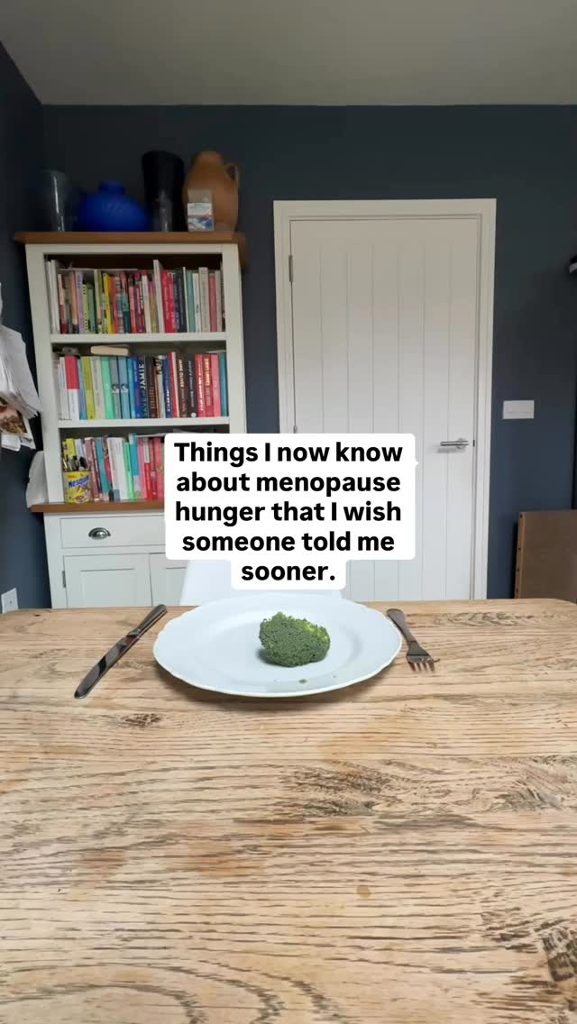 Most people learn this the hard way. Here’s the shortcut.
That constant “I could eat again… already?” feeling
It’s not lack of willpower. It’s physiology.
What I see all the time:
• Undereating earlier in the day
Coffee for breakfast. Salad for lunch. Then wondering why 4pm turns into snack chaos
• “Healthy” but not actually satisfying
Leaves, a few tomatoes, maybe some chicken if we’re lucky. No carbs. No fats. No staying power
• Homemade… but still unbalanced
Pasta bake, garlic bread, maybe a token salad on the side. Yes it’s homemade. No it’s not blood sugar friendly
• Protein missing in action
If your meals aren’t hitting around 25 to 30g protein, hunger will keep tapping you on the shoulder. Loudly
• Fibre too low to do its job
We want 8 to 10g per meal if you want fullness that actually lasts
What’s actually going on?
Blood sugar up, then down
Hormones shifting
Appetite signals getting louder, not quieter
So you end up stuck between
“I’m trying to be good”
and
“I could eat the entire kitchen”
Not ideal.
What actually works?
• Eat properly earlier. Yes, breakfast matters here
• Build meals, don’t just assemble them
• Protein + fibre at every meal. Non negotiable
• Stop relying on willpower to override biology
Hunger isn’t the problem. It’s the clue.
Follow for more menopause nutrition truths that actually make your life easier.