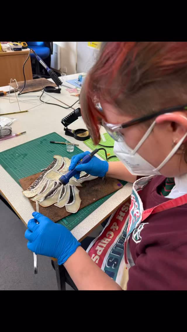 It was my final session with the Y12 A-level art group yesterday, supported entirely by a Creative workshop grant from the @edenvalleyartisticnetwork 🥰
The feedback from the students on what they’d learnt & felt they had achieved through the sessions, and how it would shape their coursework has made it so rewarding. Lovely group of young women and aren’t their finished pieces absolutely awesome? Just wish we could offer this type of experience wider afield in the future…..
#CreativeWorkshops #Nextgenerstion #StainedGlassArt
#Teach #Inspire
@keswickschoolofficial @edenvalleyartisticnetwork @artsandcraftsinkeswick @the_makers_mill @thehappyherdwick @make_it_at_market @rheged_centre @visitkeswick @cumbrialifema g