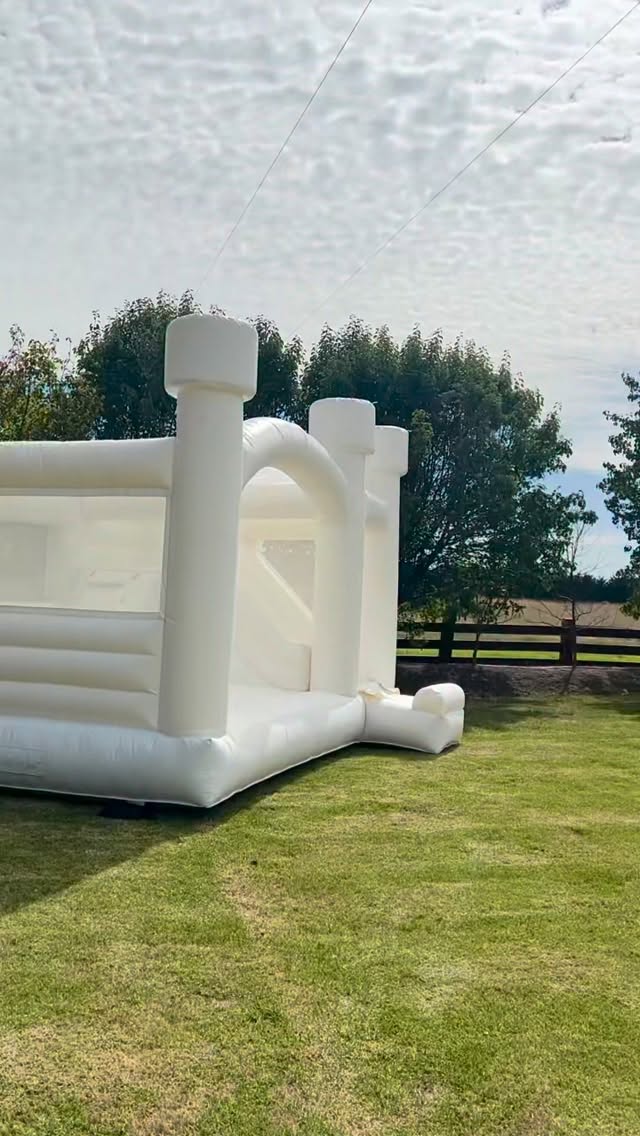 Our Supreme Sunny Side Up package 🐣🦁
The perfect setup for a dreamy outdoor party 🌿
📍 Servicing Melbourne & Victoria wide
🌼 www.sunnyplayevents.com.au
🌼 Customisable Packages