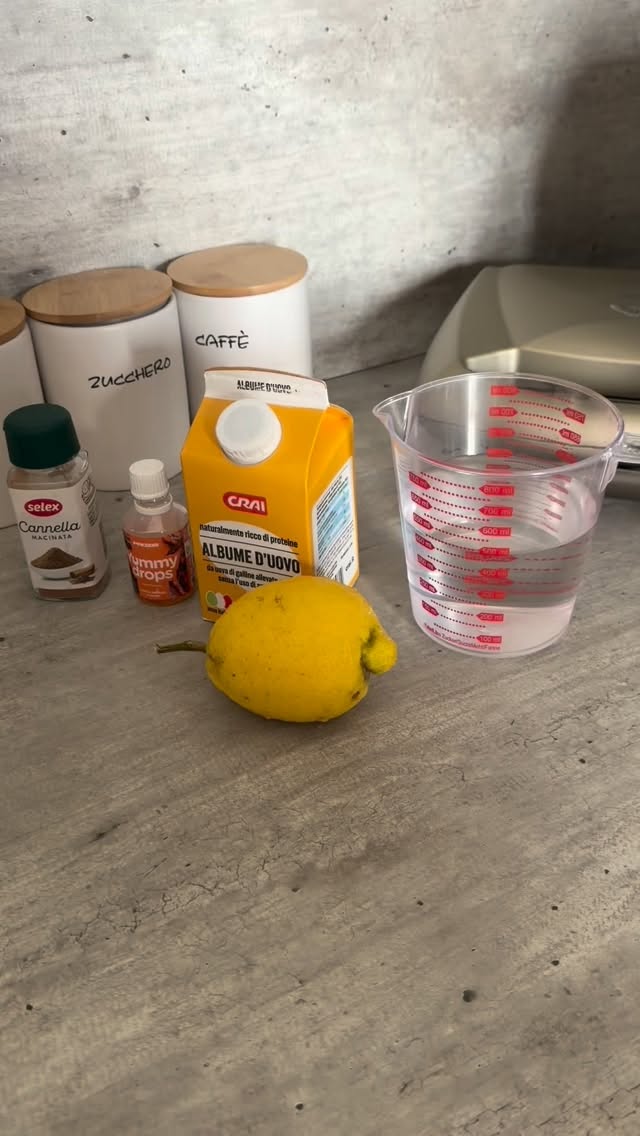 Ricettina facile facile con ben 10 gr di proteine e pochissime calorie!
Per soddisfare la voglia di dolce ho provato questa crema fatta di soli albumi, acqua e limone!
Provatela e ditemi cosa ne pensate!
#ricettafacile #nutrizione #cagliari #alimentazionesana