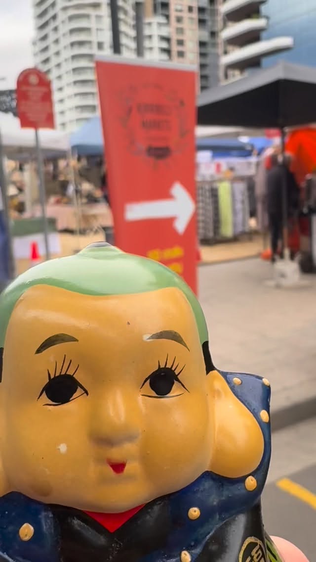 Find ZUKO in the tunnel ! 200 stalls to explore @kirribillimarkets today.