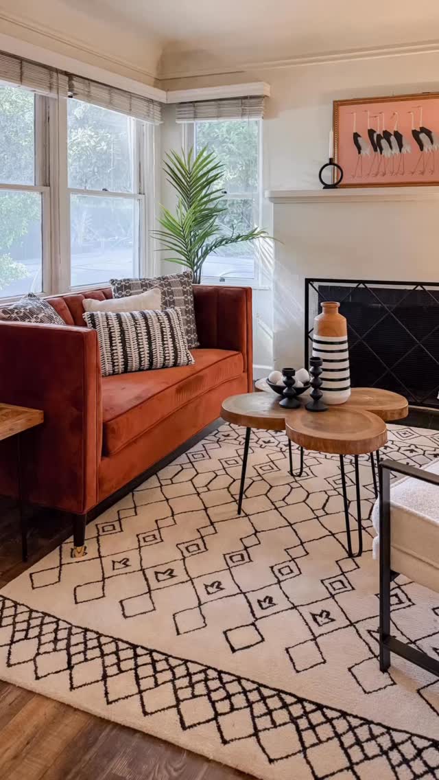 Not every house needs to be a beige Betty.
And not every space needs to look like it came straight out of Studio McGee (no shade… we love her).
But sometimes…
you just want something different.
Something with personality.
Something with a little edge.
Something that makes people walk in and go—
“Damn… this is a cool house.”
And guess what?
This is a cool house.
#HomeStaging #CoolHouseVibes #DesignWithPersonality #NotBeige #StagingThatSells CaliforniaHomes MidCenturyStyle InteriorStyle follow @_allygabski @platinumpartners for more details