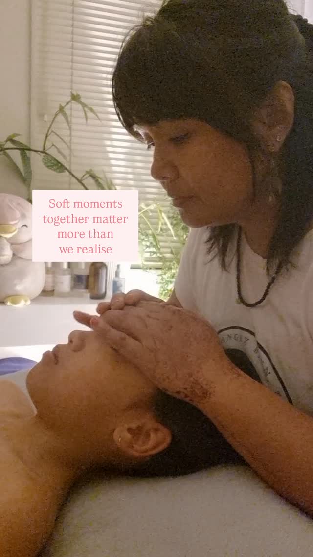 In a world that can feel uncertain...
we come back to this ... PRESENCE. TOUCH. CONNECTION.
Not everything has to be big or planned. Sometimes it's just this.... a quiet moment, a gentle touch, being together.
Moments that build safety in the body and safety is what allows us to soften.
If your body is needing that same softness, I hold space for you here:
https://www.miabelle.co.nz/kobido-facial-massage