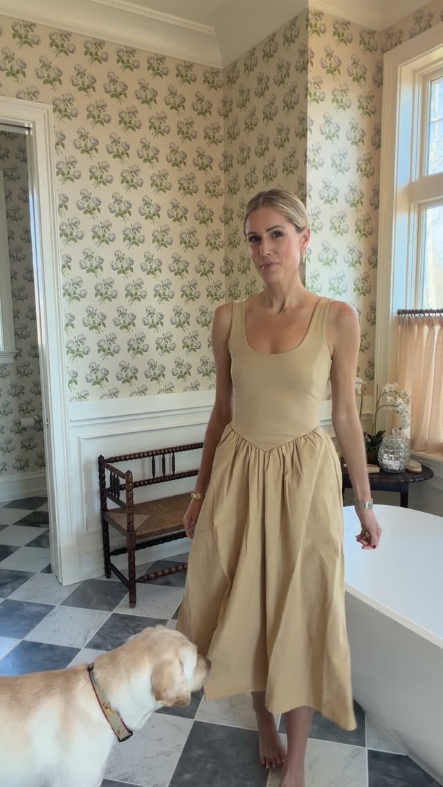 warmer days ahead ☀️ the perfect dress for a day of shopping and errands. comment 'shop' for outfit details.