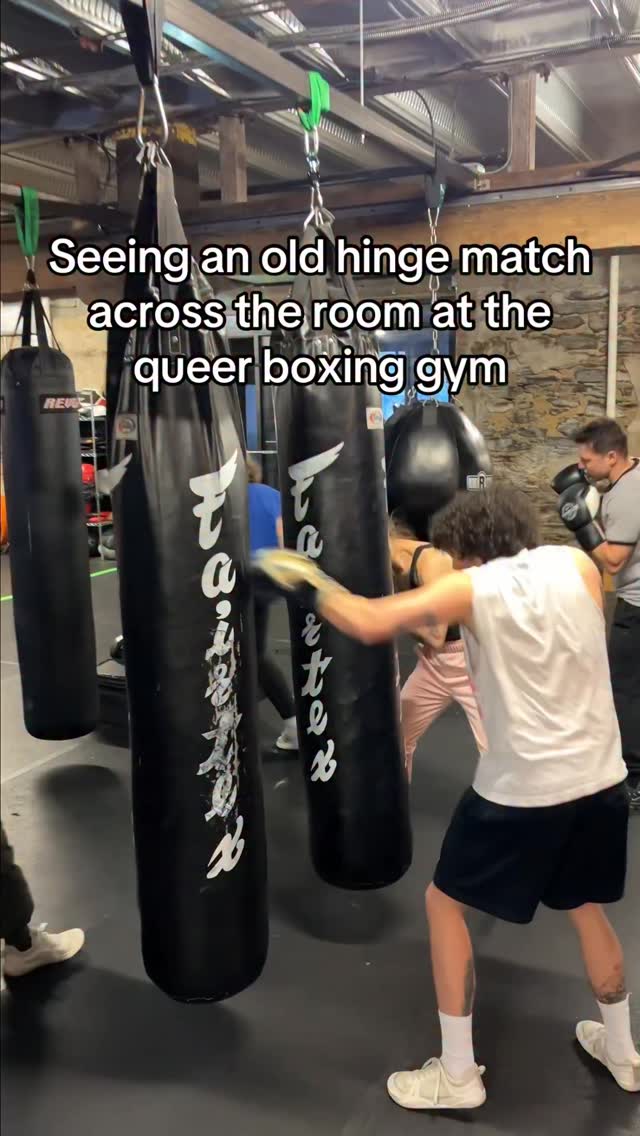 Comment below how you’re handling this situation ⬇️
#boxing #trans #t4t #gym #hinge