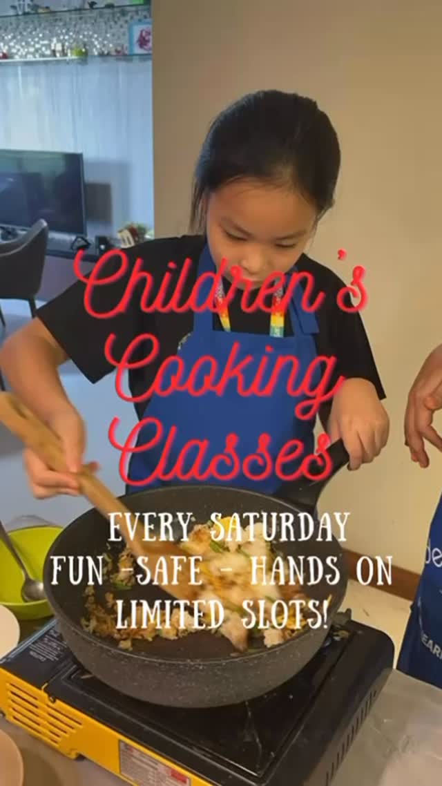 Looking for a fun and meaningful weekend activity for your child?
Let them explore the joy of cooking in our Saturday Children Cooking Classes!
They’ll learn new skills, build confidence, and bring home something delicious to share 🍰
Spots are limited. DM us to book!
4th April - Bake and Decorate your own Easter Cookies
11th April - Make your own delicious Homemade Chicken lasagne
18th April - Scones and Homemade Strawberry Jam
Time: 10:30 - 12:00 PM @ Bukit Timah.
#sgkids #sgfoodie #sgkidsenrichment #singapore #sgmums