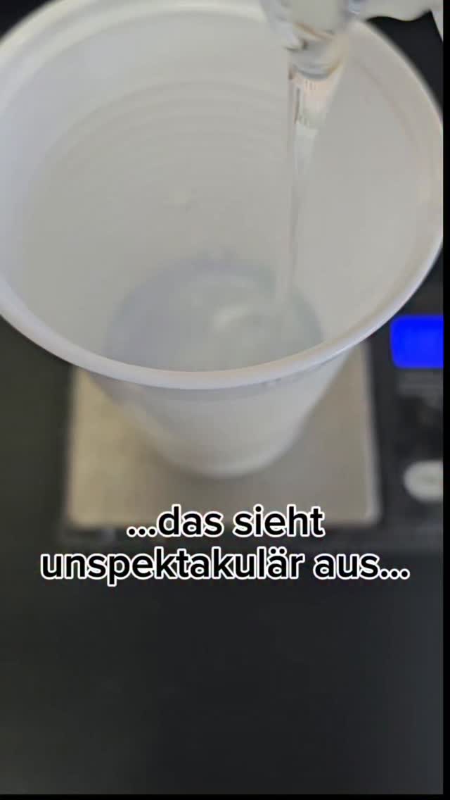 Jede Hundemarke beginnt so… und am Ende ist sie so einzigartig wie dein Vierbeiner.
Eher schlicht oder auffällig, wie würdest du sie gestalten?
#hundemarke #handmadejewelry #personalisiert #doglover❤️ #handmade