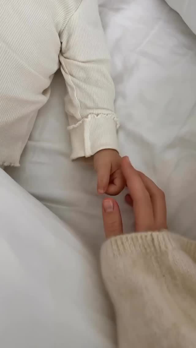 And one day… it’s your turn to care for her.
In a way she can feel.
#Mother #mothersday #love #momlife #veronanj