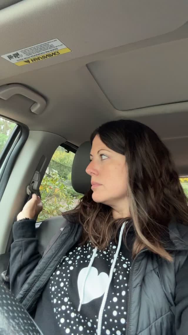 This is not an attack on husbands/partners!
It’s a reality I’ve heard from many moms… Husbands bless their hearts do try and understand. But fellow moms know, deep in our bones, how hard it can be some days, in a way that our partners just don’t get, and that’s ok.
It’s good for us to have a friend/village to share and relate with. 🩷
Communicating with your partner is obviously still very important and encouraged!
Connecting with others and sharing your experiences is ok too. Don’t feel like you have to keep it all in, or that you’re a bad mom for not feeling 100% happy all the time.
Being a mom is a roller coaster of emotion, and having a safe space to share it all is a good thing 😊
#honestmotherhood #postpartumlife #momshelpingmoms #newmomtips #inkindboxes