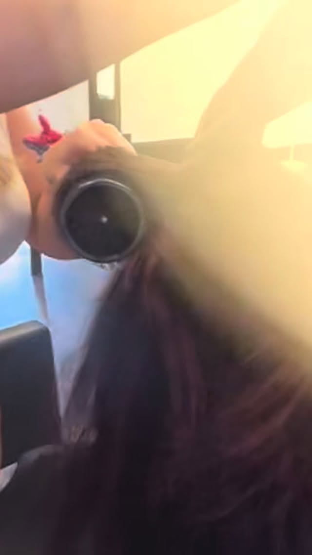 Even our own need a little luxury🤍
@hairbyleamanning snuck in a little well-deserved time for herself (not nearly enough, but she’ll take it 😉)…
a luxury moisture treatment + blowout, and just look at that finish ✨
Healthy, polished, effortless.
Blowdry/Style - #alexablushyardley
Ready for your dream hair? Call 215-321-6186 during business hours or visit the link in our bio to schedule anytime. 📱
#LuxuryHair #buckscountysalon #SpecialEventHair #healthyhair