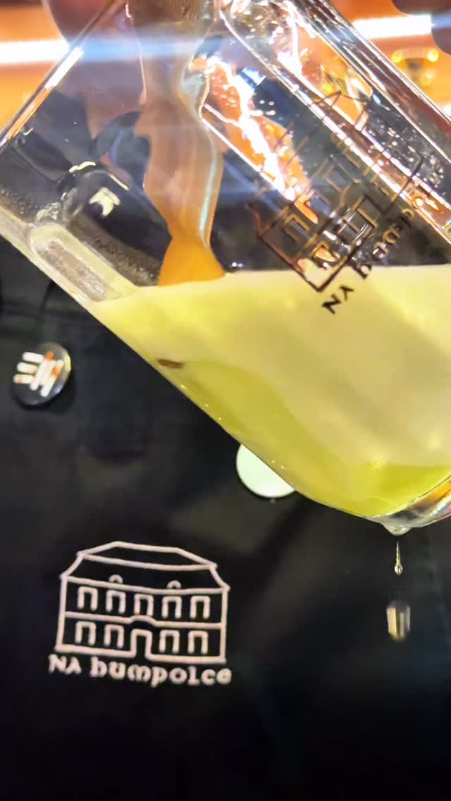 🍀 Zelený čtvrtek bez zelenýho? To nedává smysl.
Zítra na Humpolce čepujeme Primátor Jarní – svěží zelený speciál, co chutná přesně tak, jak jaro má: lehce, fresh a nebezpečně pitelně. 🍺
👉 Zelený čtvrtek je jen jednou za rok.
📍 Na Humpolce
⏰ Dokud teče