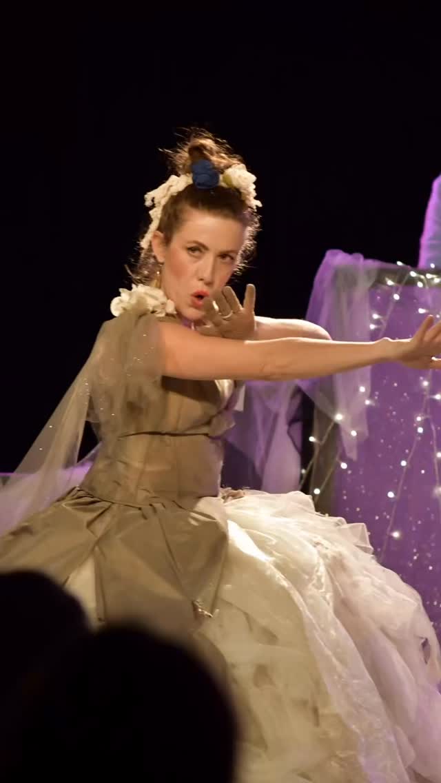 Un gigantesque big up pour les contributeurs au projet « Madame Paule à Avignon » !
Elles ont choisi l’option « Je suis à fond avec Madame Paule »
- Laetitia Sabater (@laetitiasabater) ✨
- Henriette Rivaud 🙌
Elle a choisi l’option « Mon but dans la vie c’est que Madame Paule parte à Avignon »
- Claire Renvaze 🎉
Elle a choisi l’option « Je veux voir Madame Paule à Avignon » :
- Laure Pomarède 💕
Elles ont choisi l’option « Je soutiens le projet » :
- Juliette Pomarède 🎶
- Rachel Lancelin 🙏
Ils ont choisi l’option « Comme Madame Paule, j’ai ma liberté »
- Laurent Pomarède 🙌
- Jean-Baptiste Rivaud 🌺
Grâce à toutes ces merveilleuses contributions, nous sommes déjà à 48% de notre collecte pour envoyer Madame Paule en Avignon !!!
Et en plus ils auront droit à de supers contreparties !
Et vous, quelle option choisirez-vous ?
LINK IN BIO
https://www.helloasso.com/associations/ideals-theatre/collectes/madame-paule-mise-a-nue
#soutien #spectaclevivant #thankyou #culture