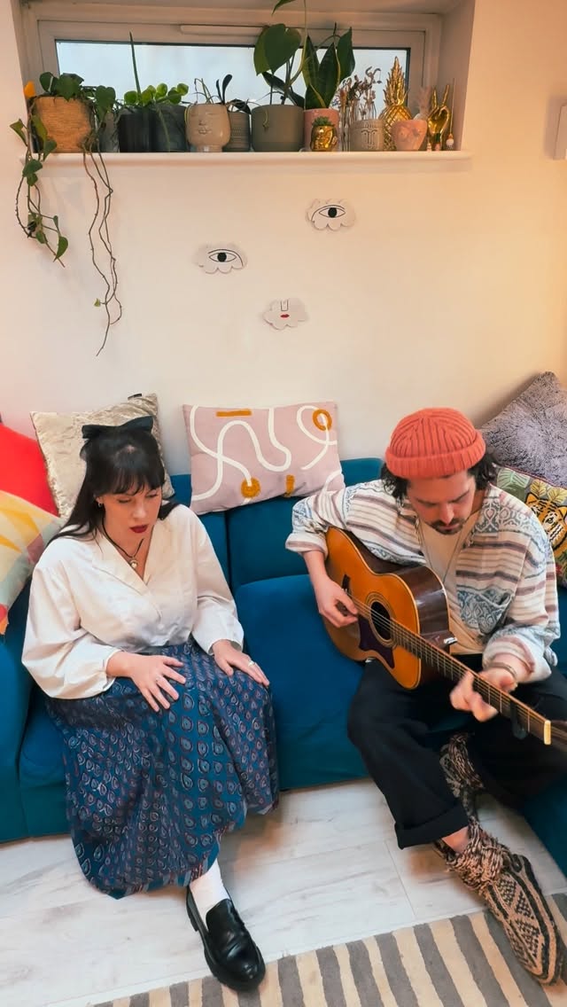 Can’t wait to get out onto the road in April for four very special shows across the home counties 🤍 have you heard “Still” yet? We’ve been road testing it and it’s ready. Come hear it on Simpified & Amplified - tickets in my bio + story x
#newsingle #duet #soulmusic