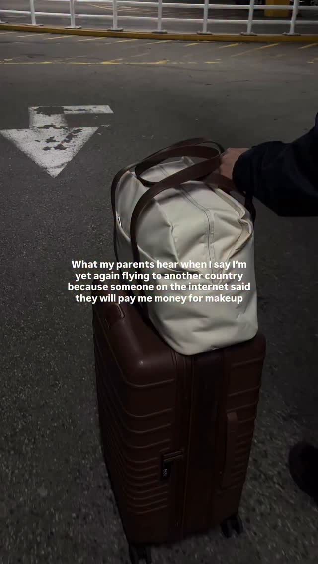 Went from “don’t trust strangers online” to booking a flight bc one said “I love your makeup style” 😅