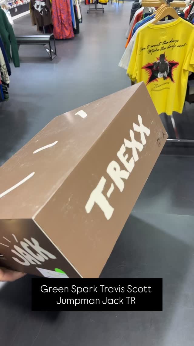 Newly Released Travis Scott Jumpman Jack TR🟢⚫️
Cop or drop? 👀
🔥Available In Store or Website NOW📱💻 DM To Order!