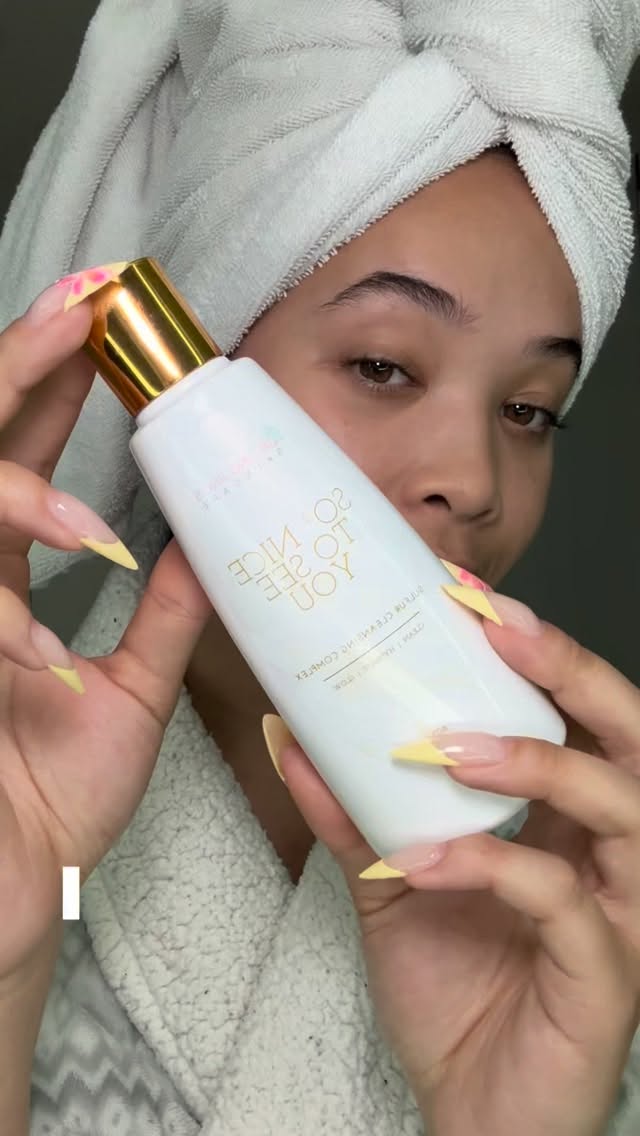 Your cleanser sets the tone for your entire routine.
If it’s not properly removing buildup, unclogging pores, and prepping your skin… nothing else will work the same.
It starts with SO² Face Cleanser 🤍
Tap the link in bio to shop.
#SO2Cleanser #SkincareRoutine #ClearSkinStartsHere #MedicalGradeSkincare #PrettyFacesAtlanta