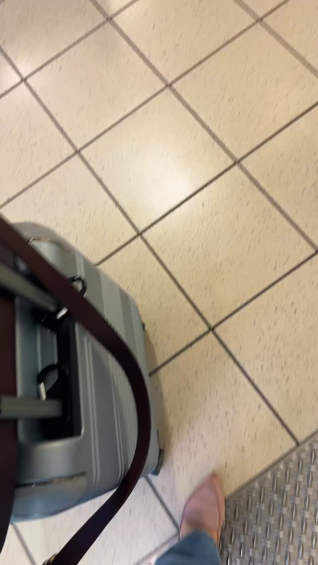 It’s not about being the most talented in the room.
Not about having the best ideas.
Not about being recognized.
It’s about what you carry.
The weight of decisions.
The responsibility for people.
The consistency no one applauds.
Real leadership shows up when your ego steps back
and your responsibility steps forward.
When you choose what’s right over what’s easy.
When you stay steady even when no one is watching.
When you lead in a way that serves others, not yourself.
Because at the end of the day, leadership isn’t about being seen.
It’s about being trusted.
What’s one way you’re choosing responsibility over recognition right now? 👇 #spiritualgrowth #faithjourney #christianwomen #faith #womenwholead