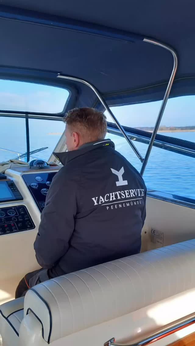 1. Probefahrt des Jahres.
#yachtservicepeenemünde #testfahrt #motorboot #usedom #auswintern
