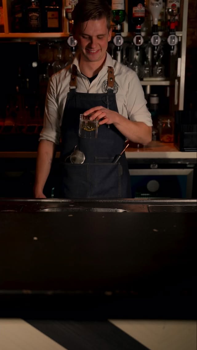 Sip the extraordinary at Bonabo Social Club. ๐ธโจ
#bonabosocialclub #zwolle #cocktails #drinks