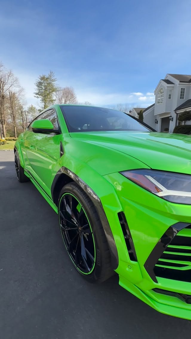 Who’s next ? let’s spice up that urus !!!! #hulk #lamborghini #urus #widebody