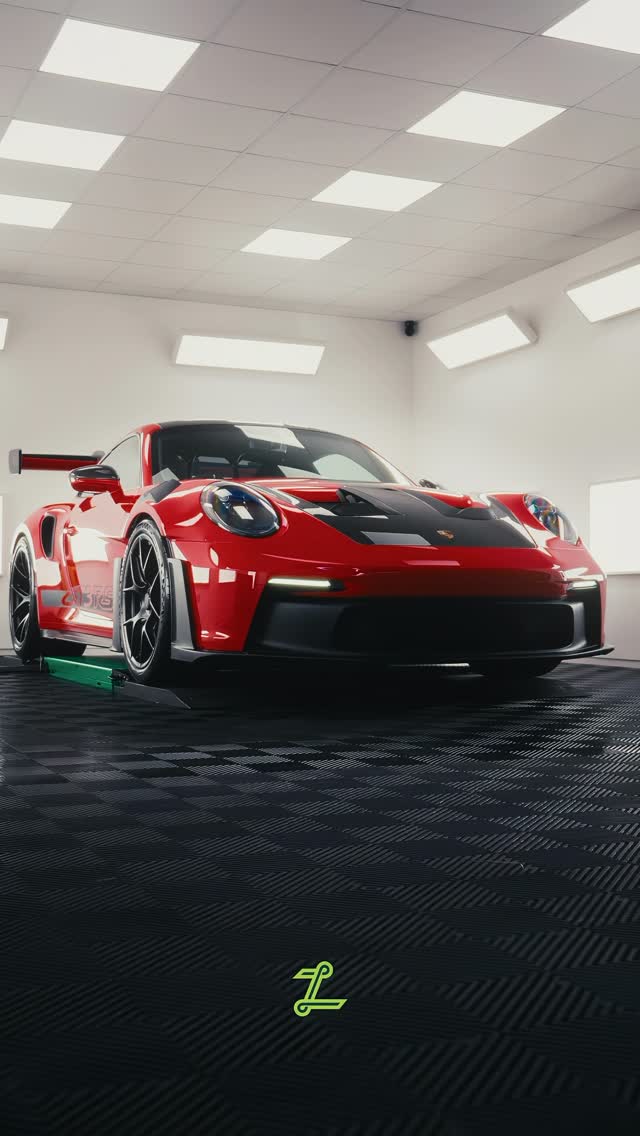 Guards Red Porsche 992 GT3RS Weissach, now fully protected with PPF & new decals by our incredible team! 🚀❤️
#Porsche #GT3RS #PPF #GuardsRed #Leeds