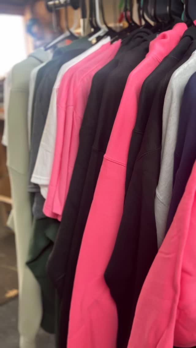 Everyone likes to have choices. Besides printing jerseys for @bellinghamsonics, I’m always stoked to do their team store orders and see what they get!
-
#dtfprinting #bellinghamsonics #local