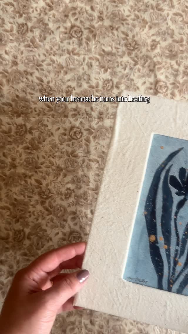 New mini collection of vintage botanicals with linen mats 🤍 in honor of spring, in honor of healing, in honor of a new season, full of golden sunshine and sweet blooms 🌸