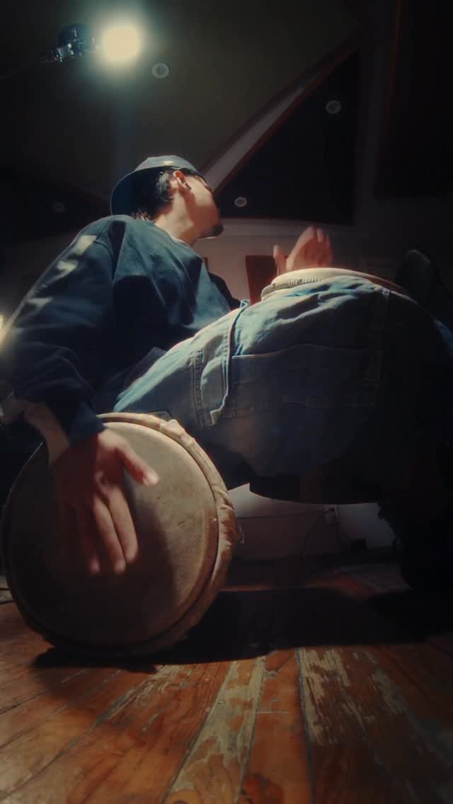 Ya quiero que escuchen esta canción en vivo, donde nos vemos?
Bogotá 18 Abril 🇨🇴
Caracas 1 Mayo 🇻🇪
Cdmx 8 Mayo 🇲🇽
Madrid 12 Mayo 🇪🇸
Barcelona 13 Mayo 🇪🇸
Miami 8 Agosto 🇺🇸
Santiago 15 Agosto 🇨🇱
Baires 18 Agosto 🇦🇷
Tickets en mi bio
Tickets en mi bio