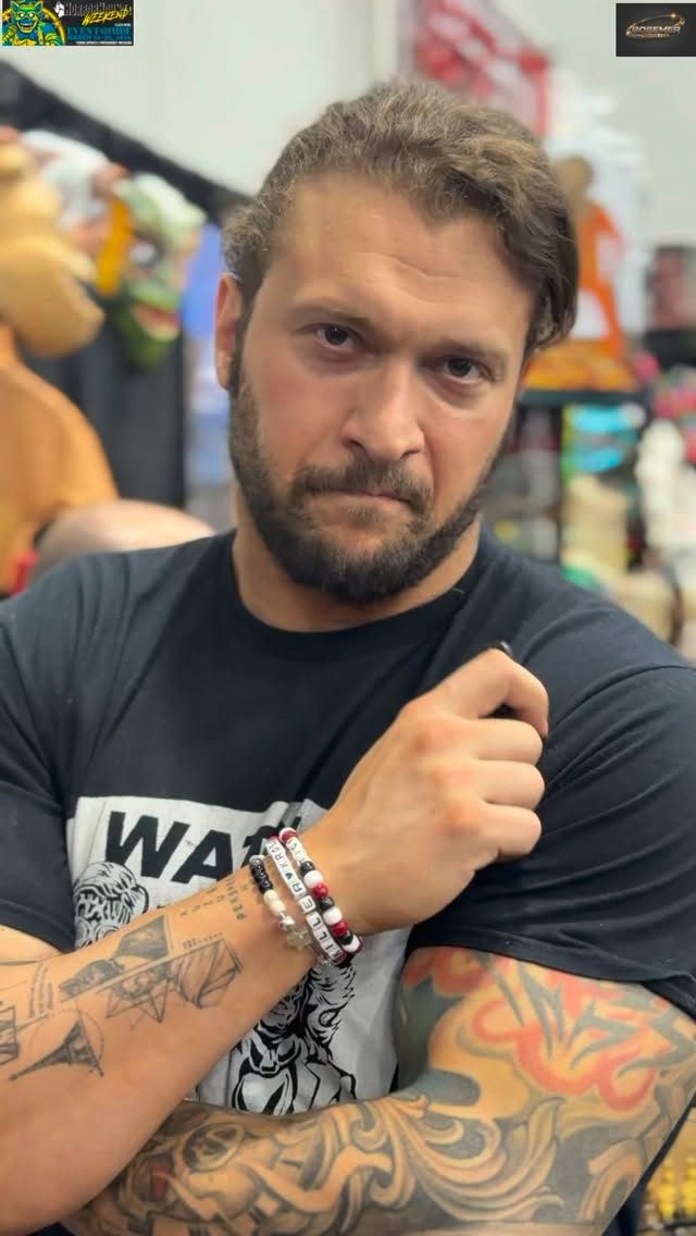 At the 2026 @horrorhound convention I was able to have a brief yet candid conversation with professional wrestling ⭐️, @realkillerkross . Here we find out about his journey into wrestling, how the sport has taken him around the world, and the meaningful moments that matter most.
@realkillerkross shares how a special performance in front of his mother during her cancer battle inspired him to create authentic connections with audiences, and how his wife @realscarlettbordeaux has taught him the importance of self-care to be there for the people he loves.
#wrestling #conversations #media #viral #horror