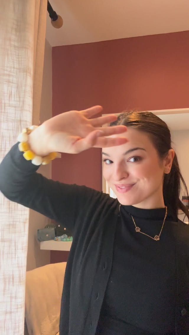 ✨ Les nouveautés bijoux sont arrivées à l’institut ! ✨
💛 Bracelet jaune pastel – lumineux et tendance pour le printemps
⭐ Boucles d’oreilles étoiles – parfaites pour un été stylé
💫 Chaînes de cheville en or – idéales pour sublimer vos vacances
Et ce n’est qu’un aperçu… plein d’autres nouveautés à découvrir directement à l’institut ! 💖
📍 Sur rendez-vous ou à venir découvrir directement
📩 DM pour plus d’infos
#bijouxinoxydable #nouveautésbijoux #braceletpastel #bouclesdoreilles #chaînesdecheville tendanceprintemps