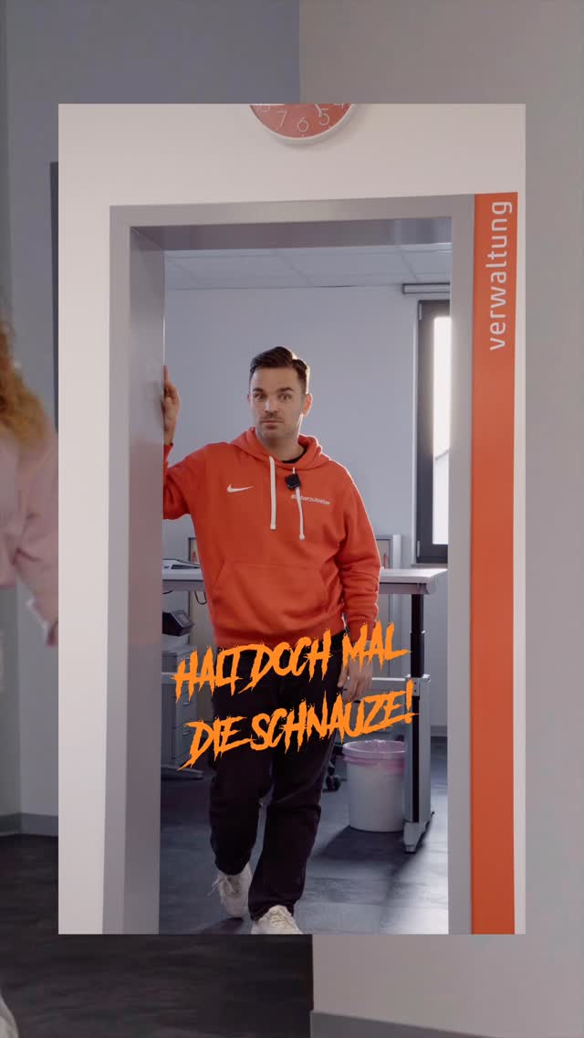 Wer kennt sie nicht die Dude’s 😎 Eine Woche in der Fahrschule und noch immer keinen Führerschein in der Tasche? Riecht schwer nach fail oder? 😂😂😂
#fahrschuleaschaffenburg #fahrschulebieber #führerschein #fahrschule #lieberzubieber