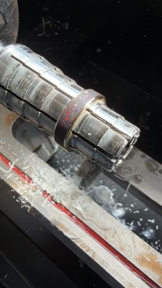 Finishing this gold inlay band, using my new lathe makes this process so much more controlled
#ashesjewellery #ashesring #ring #memorialjewellery
