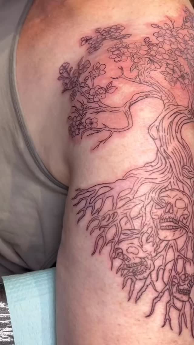 Serious labor of đLOVEđ
Canât wait to get healed pictures of this magical piece Heather created!